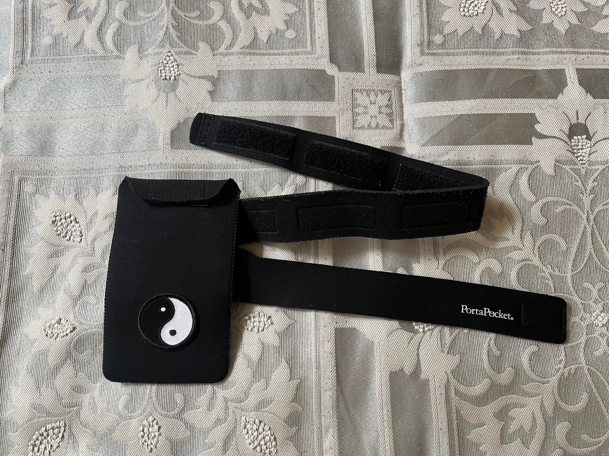 PortaPocket Belt & Pocket Kit with Design (for waist/hip/thigh) ~ cellphone & passport holder