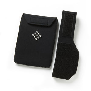 diamond patterned wearable black pocket with 18" band