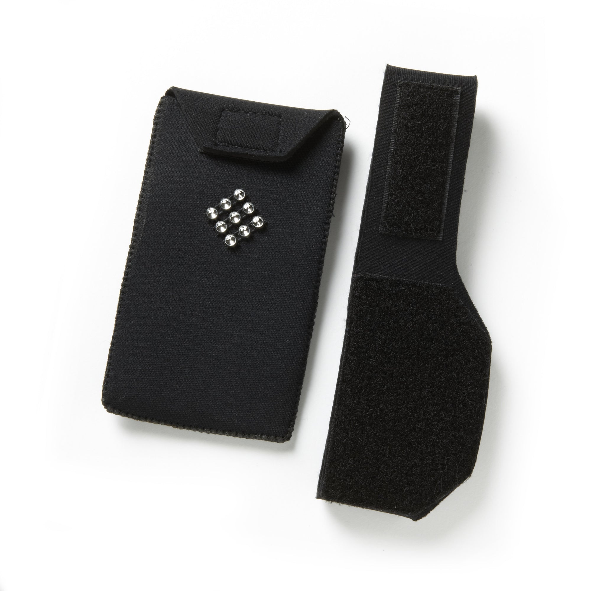 diamond patterned wearable Medium black pocket with 18" band
